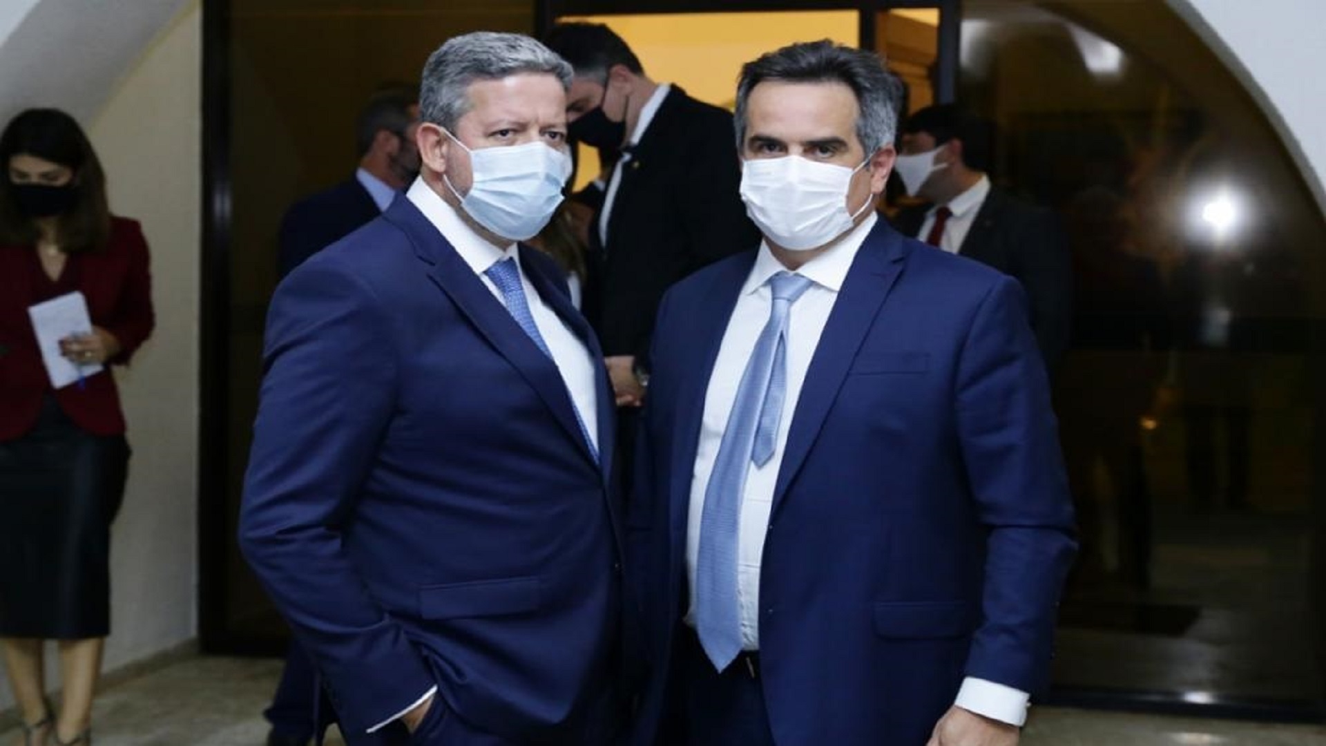 Arthur Lira e Ciro Nogueira podem apoiar Lula