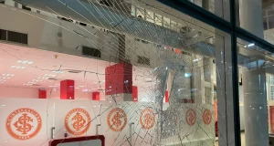 Vandalismo no jogo do Internacional