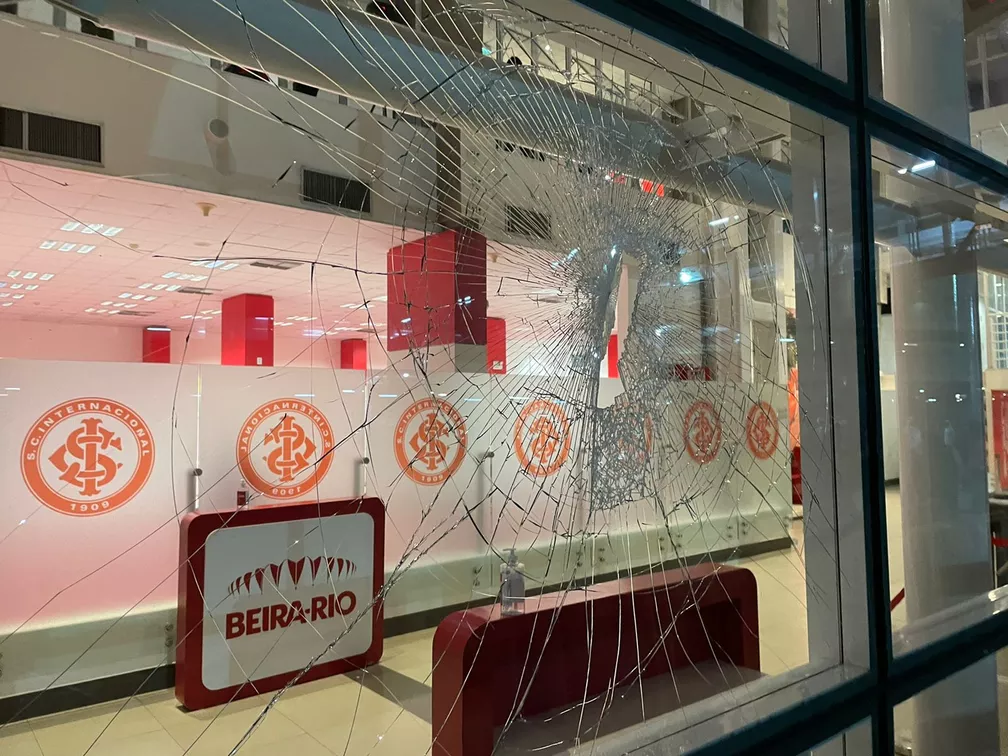 Vandalismo no jogo do Internacional