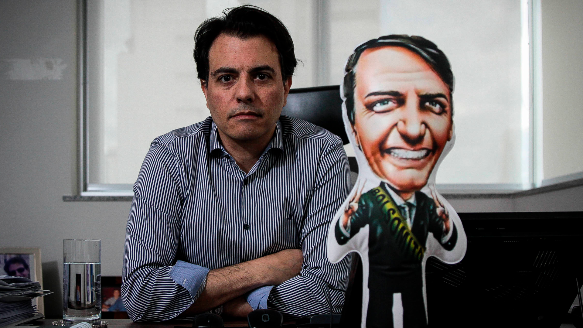 Empresário bolsonarista é condenado por chamar Randolfe Rodrigues de "gazela"