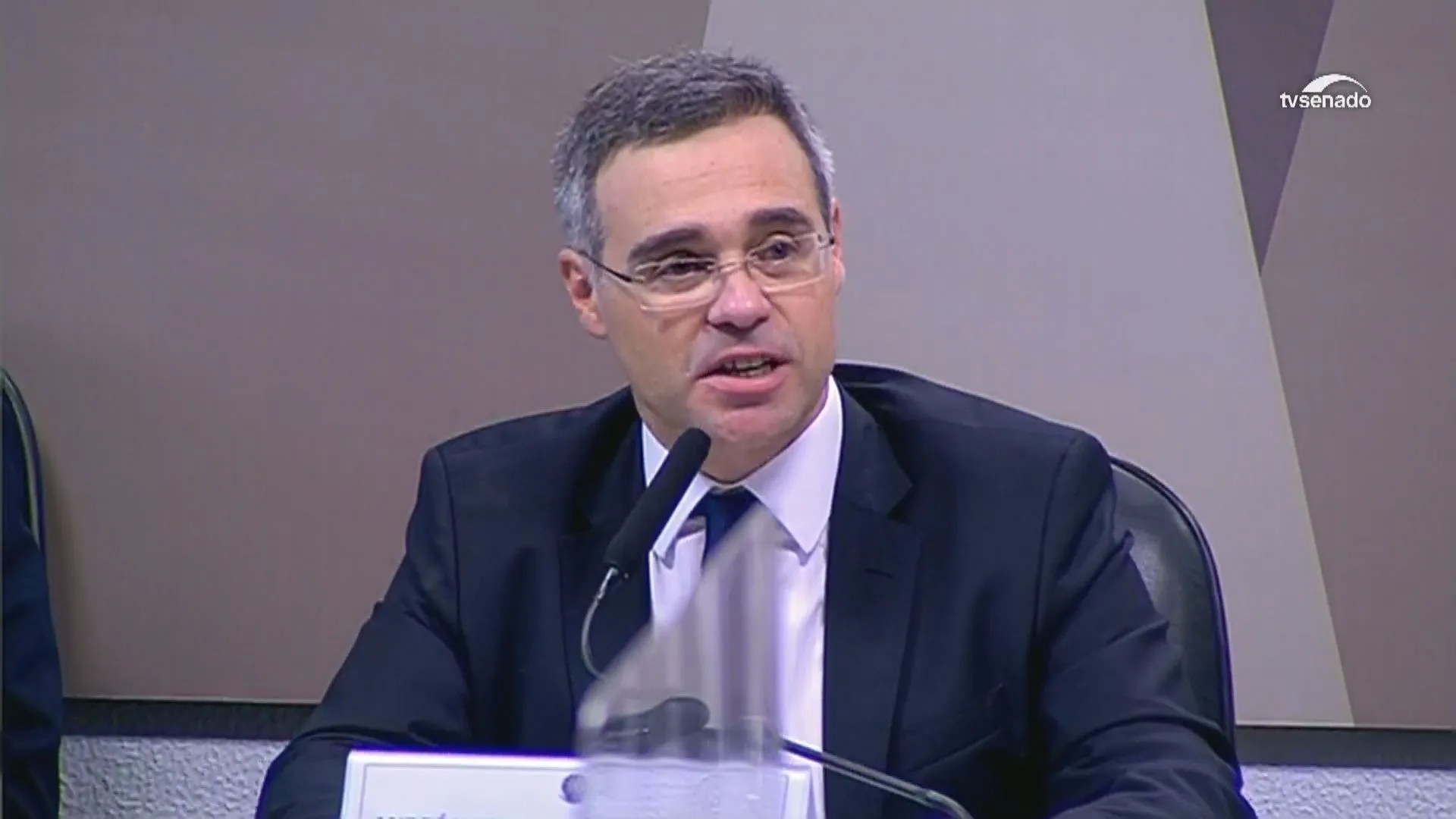 aliado de Bolsonaro, Ministro André Mendonça sugere ao STF o encerramento inquérito das fake news