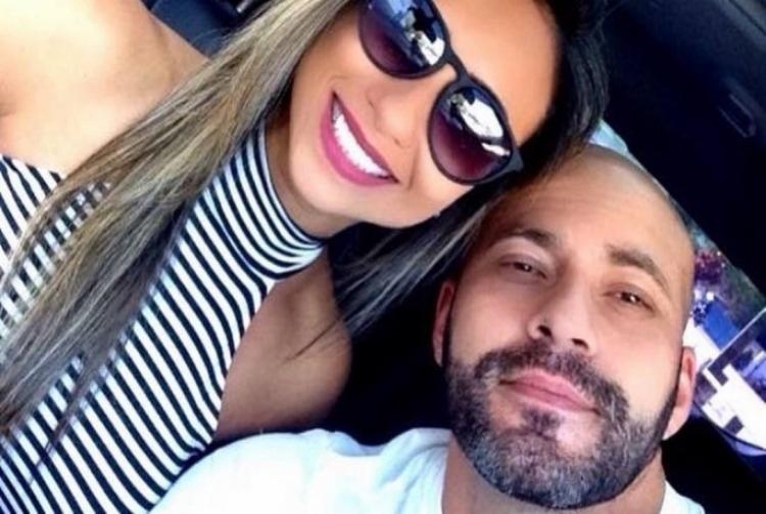 Daniel Silveira e esposa Paola Daniel em foto