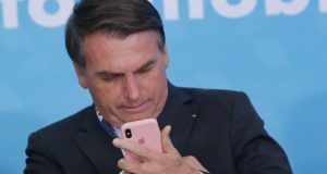 Bolsonaro irá se reunir com representantes do Whatsapp