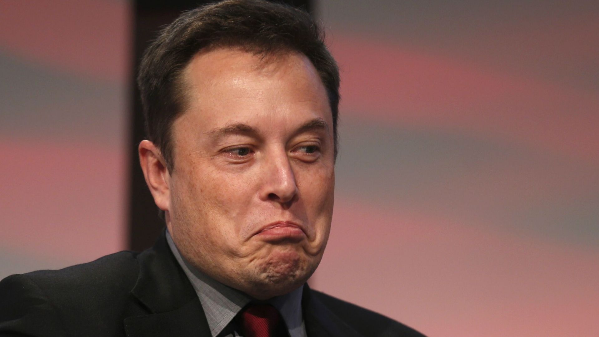 Elon musk está tendo problemas com equipe do Twitter