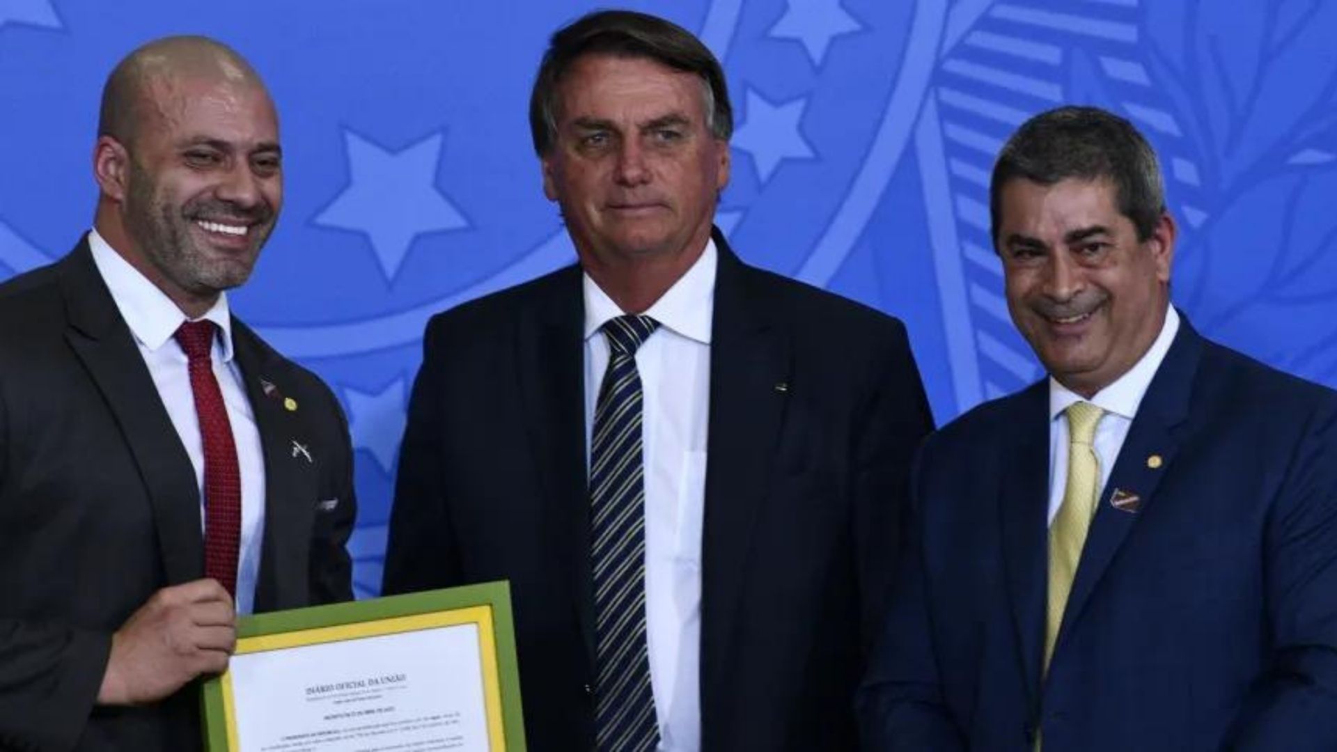 Bolsonaro diz que não quis 'peitar o Supremo' com indulto de Daniel Silveira