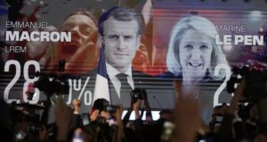 Projeções para elição na França mostra liderança de Macron e Le Pen