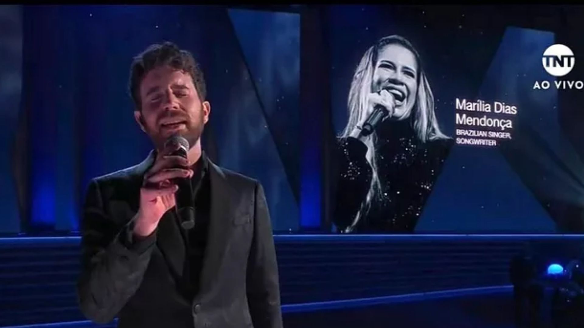 Marília Mendonça é homenageada no Grammy