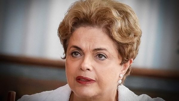 Dilma diz que 'Bolsonaros tem compromisso com a tortura'