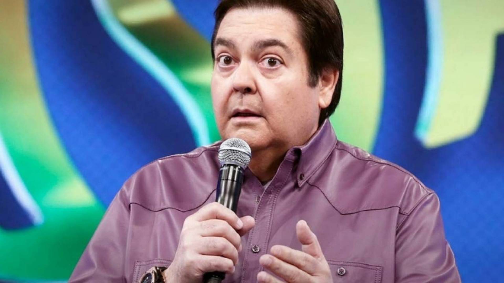 Faustão fecha tres meses com demissões e crise na audiência