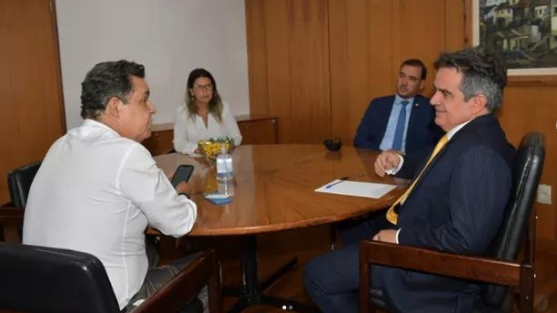 Foto dos políticos em reuniao, incluindo Ciro Nogueira