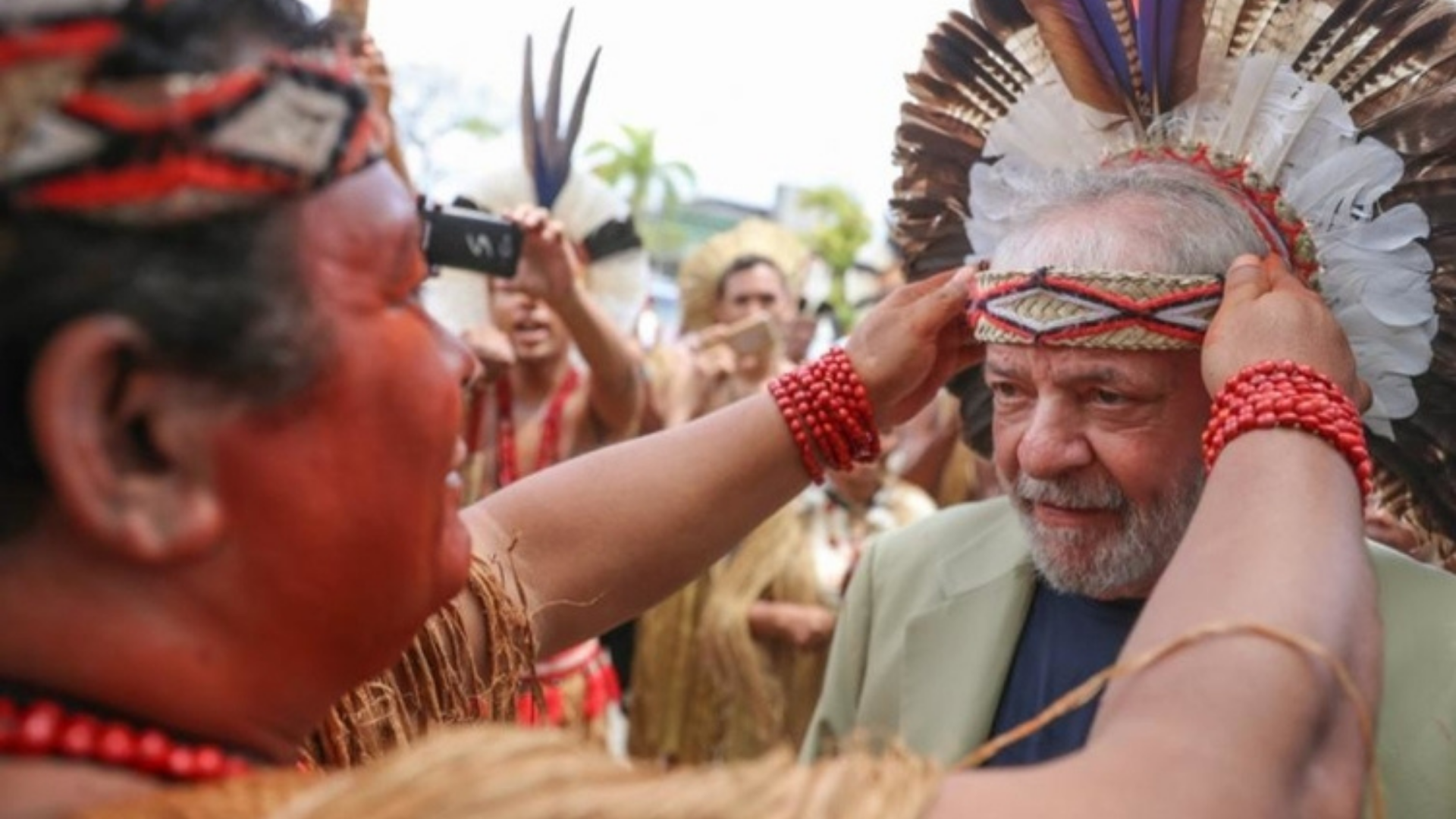 Lula visita ao acampamento terra livre.