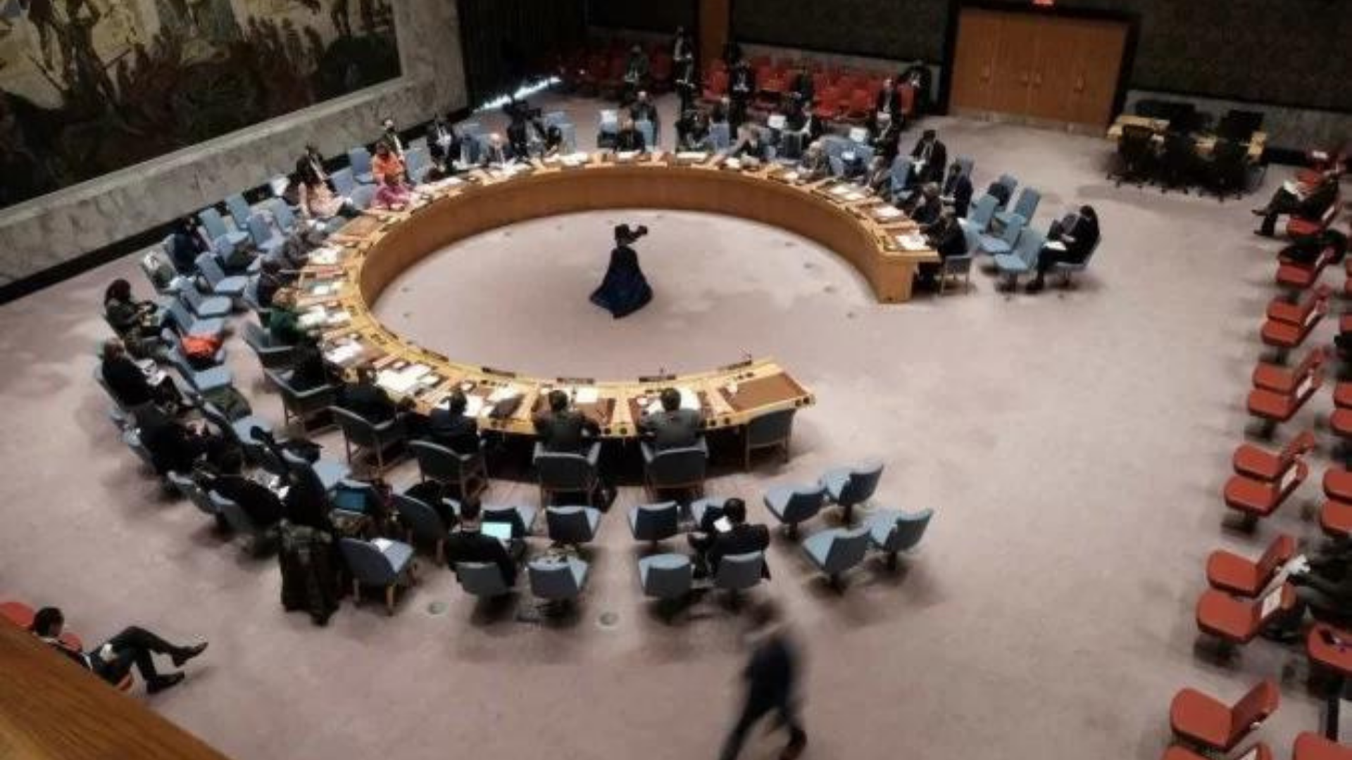 Assembleia da ONU discuste guerra enre Rússia e Ucrânia. 