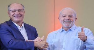 Alckmin faz sugestões para plano de governo de Lula