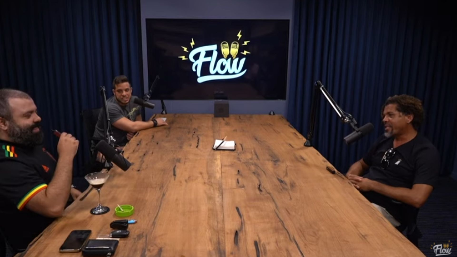 Givaldo Alves no Flow Podcast