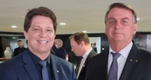 Mario Frias e Bolsonaro