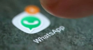 Imagem do aplicativo Whatsapp em uma tela de celular.