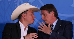 Cuiabano Lima e Jair Bolsonaro conversando