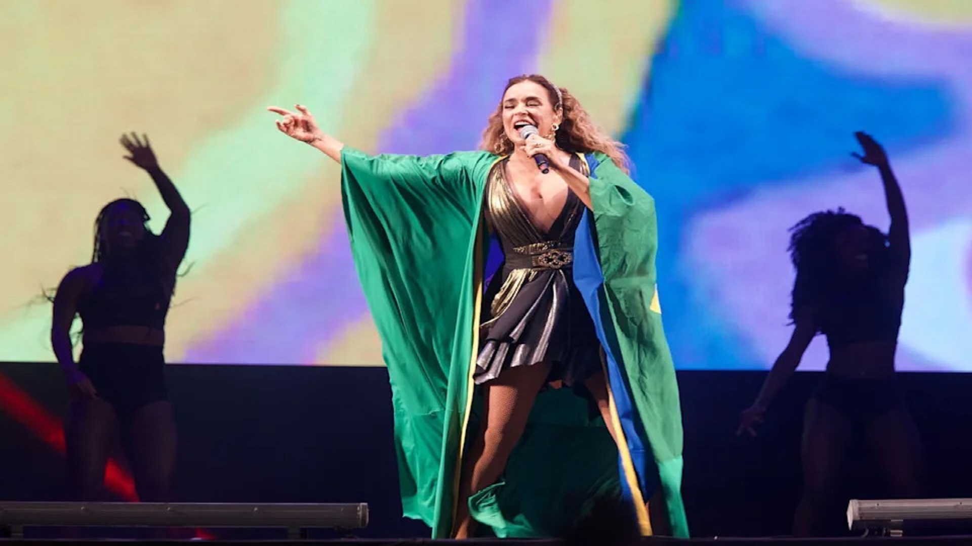 Daniela Mercury abre mão de pagamento