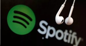TSE fecha acordo no combate as fake news com o spotify