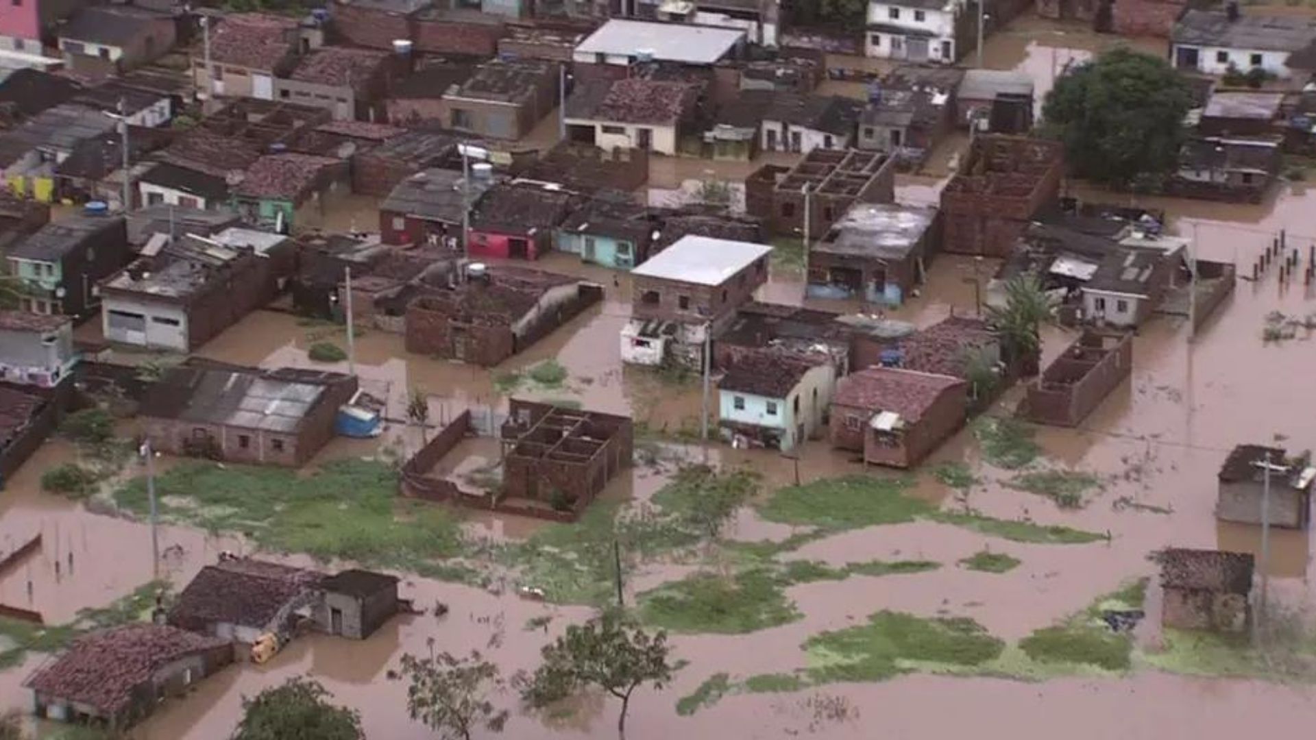 Desde sexta-feira Pernambuco já registra 79 mortos por conta das chuvas