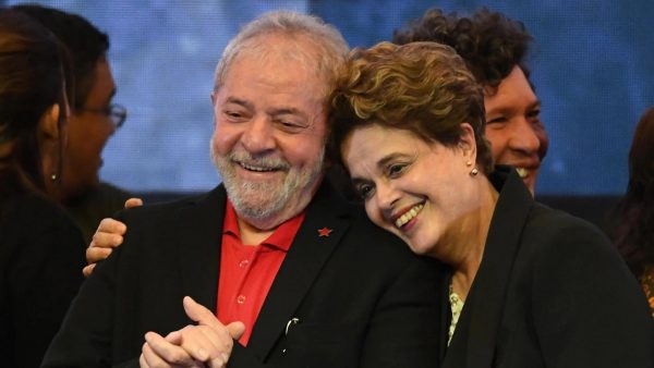 Lula cobra respeito a Dilma em entrevista