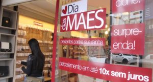 maioria não pretende comprar presente pro dia das mães diz pesquisa