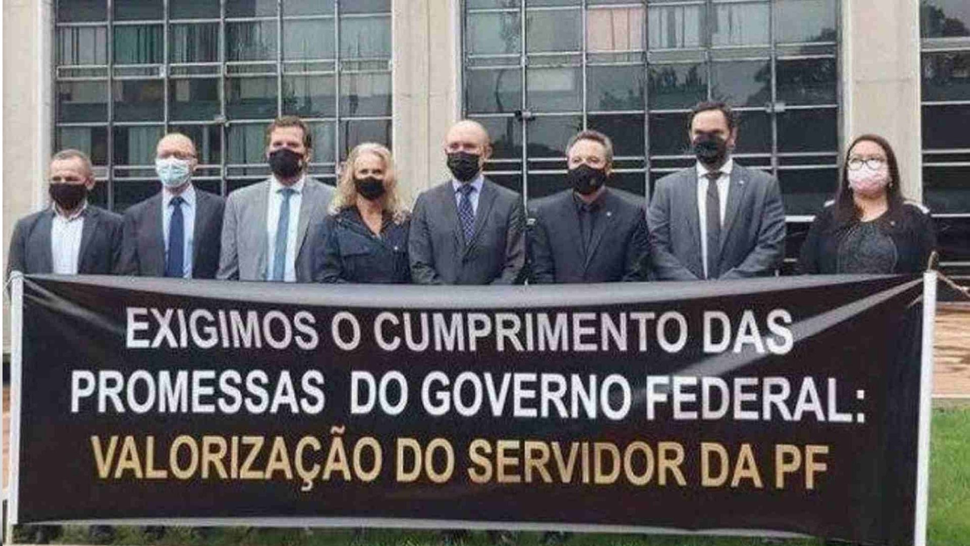 Delegados da PF vão parar e pedem renúncia do ministro da Justiça