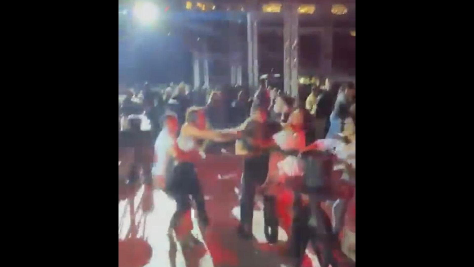VÍDEO: Fãs se espancam em show do Gusttavo Lima