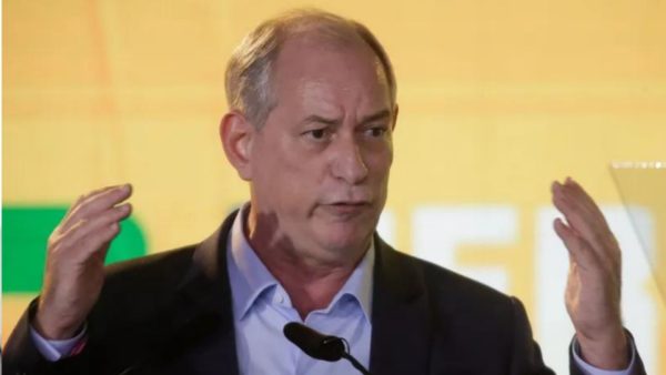 Ciro tem aparecido em gripos de whatsapp bolsonaristas