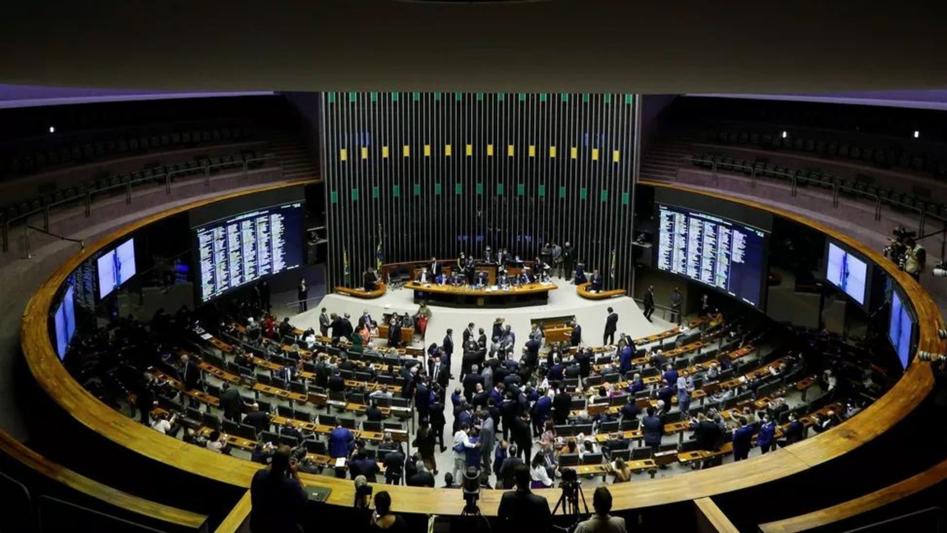 Bolsonaristas no PL gera crise na Câmara