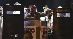 Foto do candidato de esquerda Gustavo Petro durante a campanha.