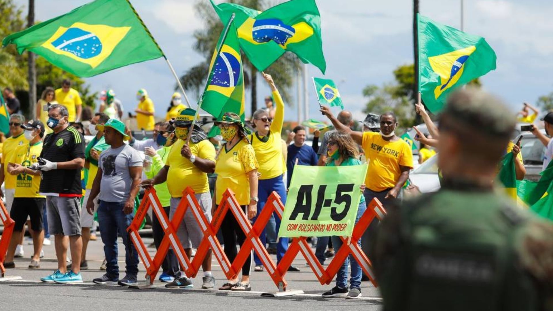  REPORTAGEM PSB e PT monitoram extremistas de direita durante eleições