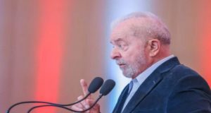 Lula concede entrevista coletiva