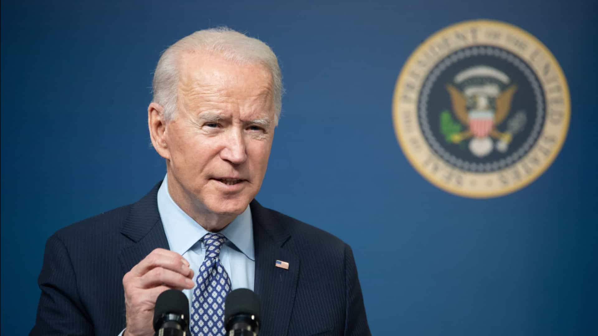 Biden afirma que protejerá mulheres que decidirem abortar após proposta da Corte em derrubar lei de legaliza o procedimento