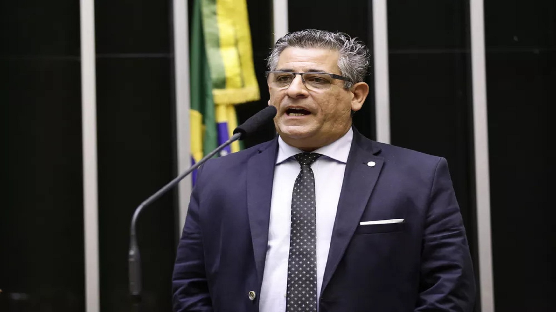 Representante dos caminhoneiros critica ação do governo Bolsonaro