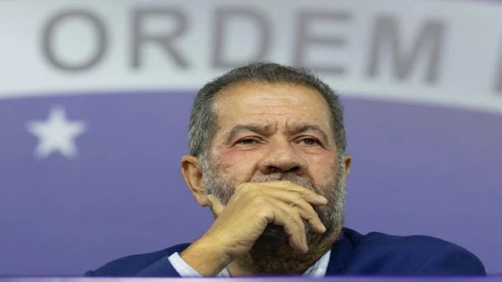 Presidente do PDT admite traição a Ciro