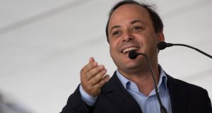 Neves afirma que eleição do RJ é “Eleição no Rio é "maior que Lula, Bolsonaro e Ciro”