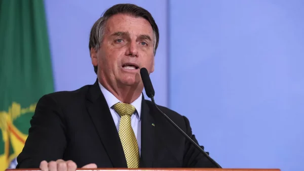 Bolsonaro afirmou que indícios apontam "que fizeram alguma maldade" com ambientalista e indigenista desaparecidos