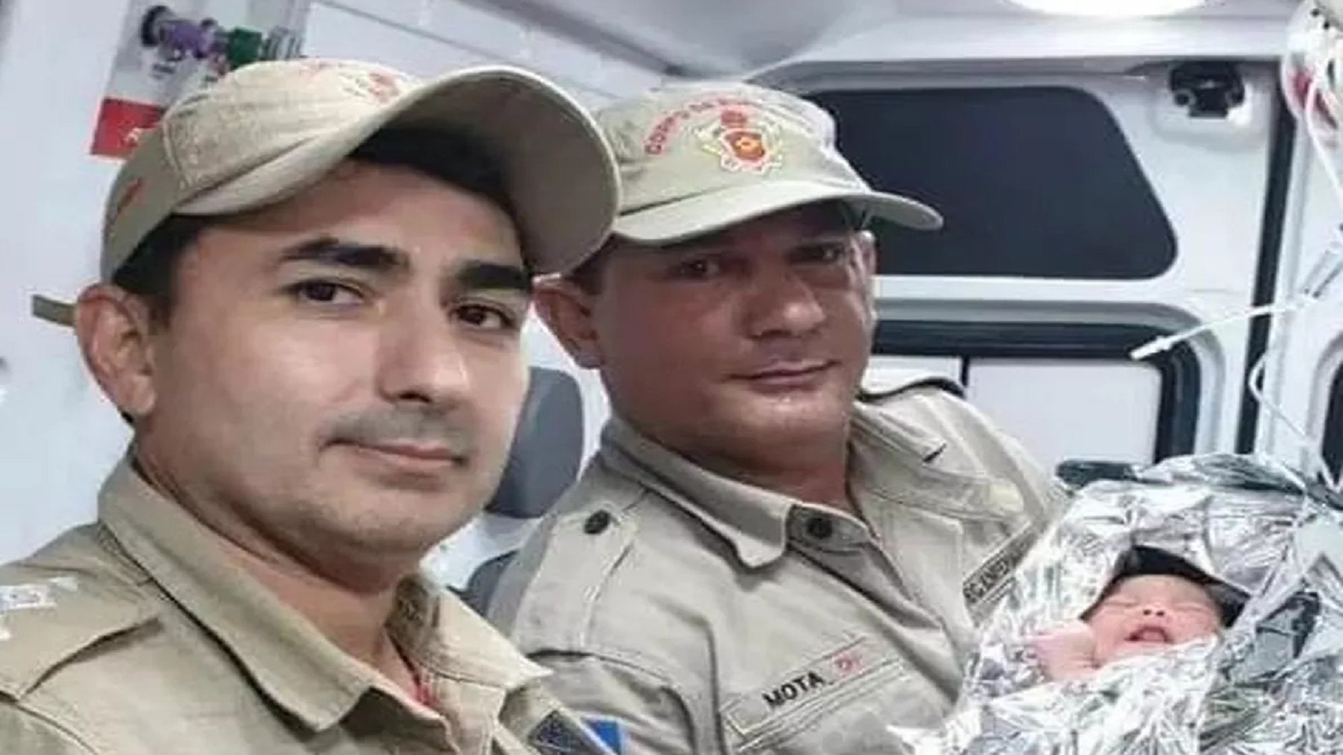 Bebê é encontrado enrolado em sacola plástica