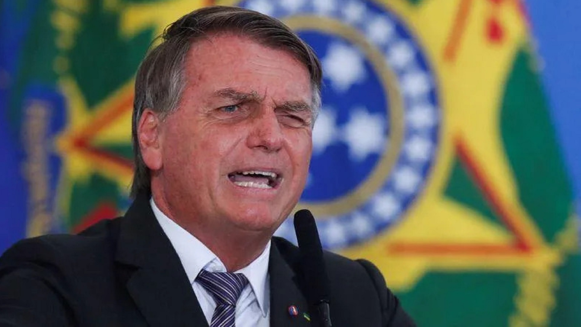 Bolsonaro acusa Fachin e TSE