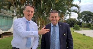 Bolsonaro e assessor