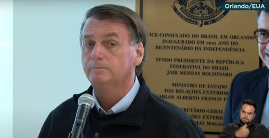 Bolsonaro discursando