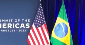 cropped-os-presidentes-do-brasil-jair-bolsonaro-e-dos-eua-joe-biden-se-encontraram-durante-a-cupula-das-americas-1654816514190_v2_900x506-1.png