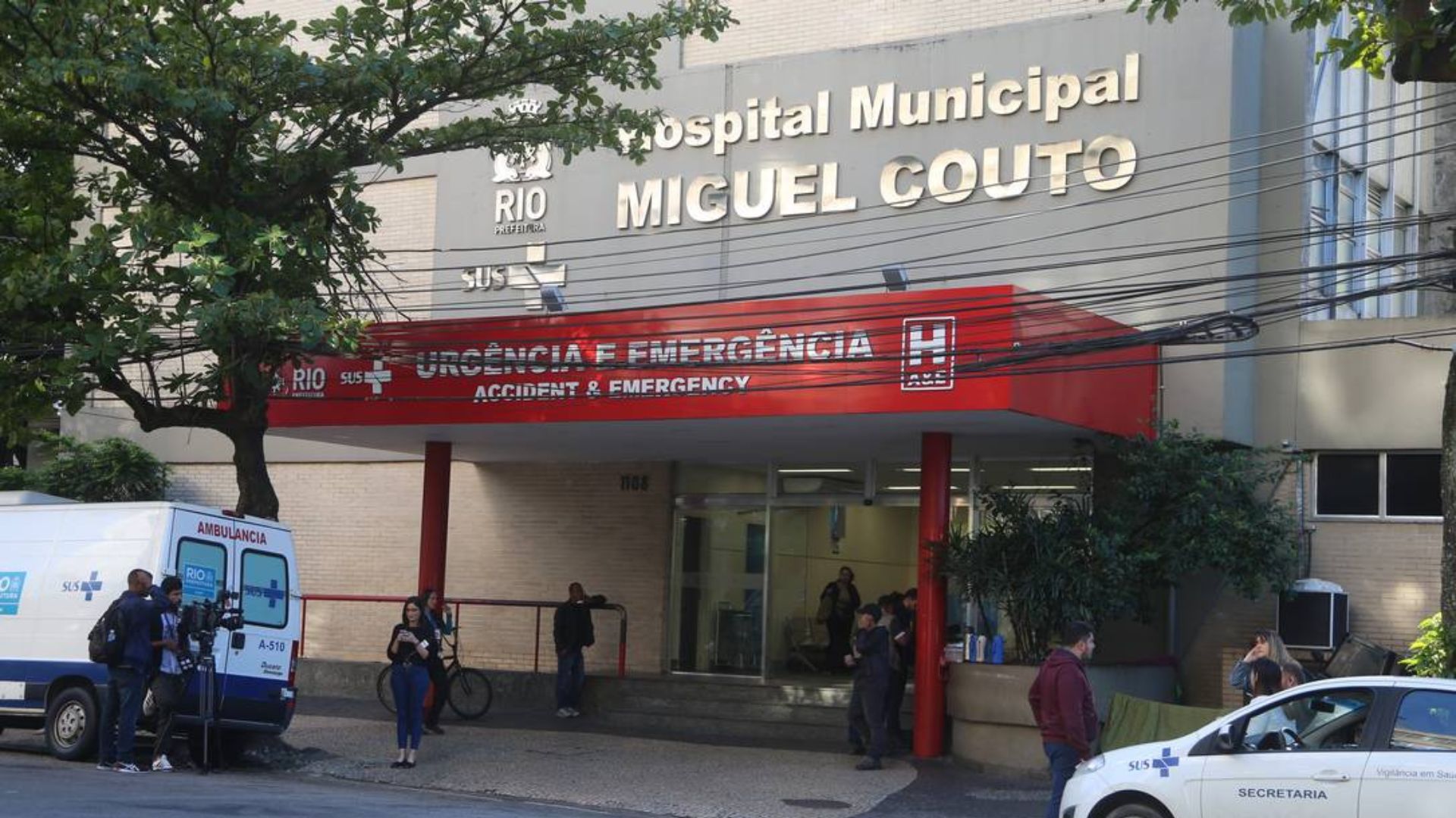 Menina de 4 anos é baleada na cabeça durante tiroteio no RJ