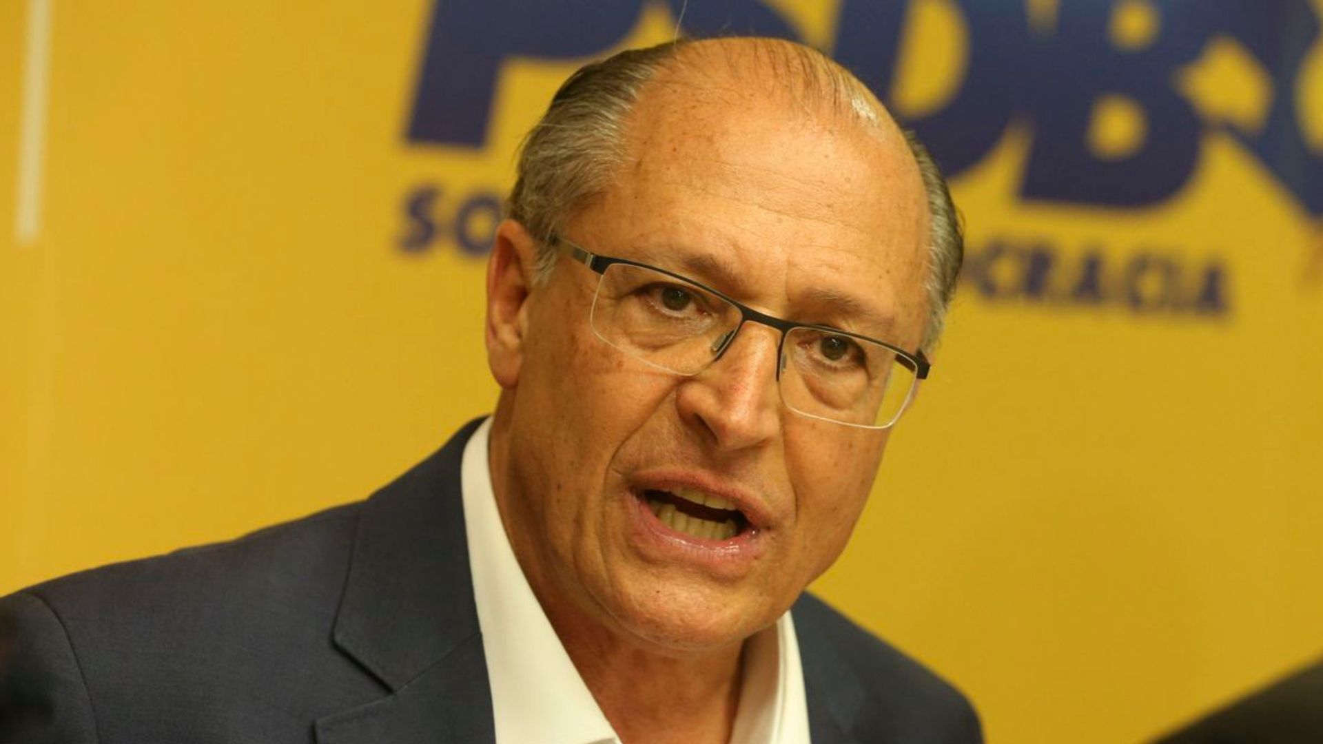 Alckmin critica motociadas de Bolsonaro