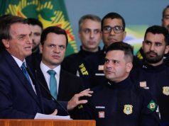 Inteligência da PRF detectou mobilização bolsonarista, mas cúpula não agiu para impedir Com Bolsonaro, PRF afrouxou medidas de fiscalização de grupos de apoio ao governo