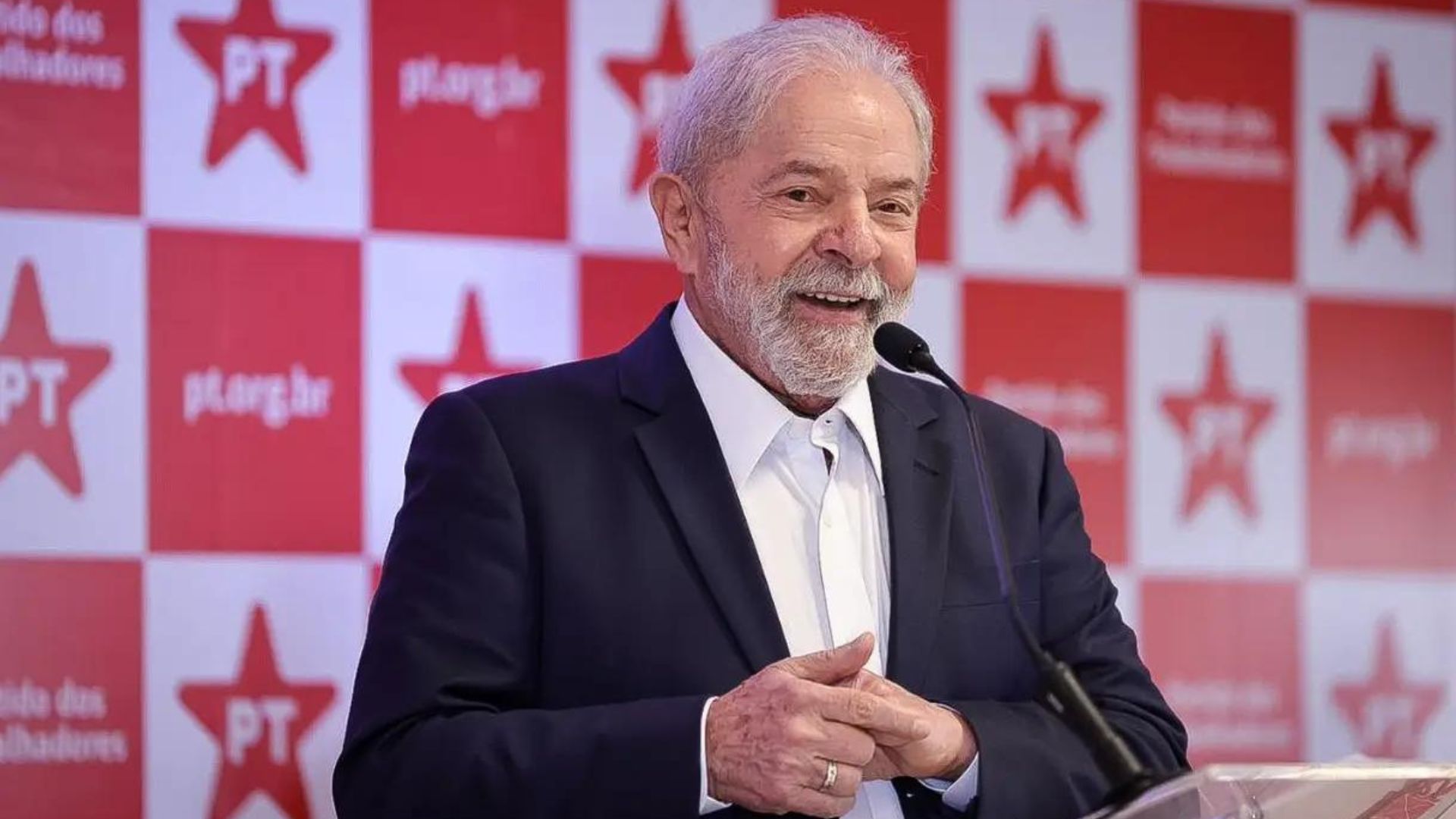 Lula criticou as últimas medidas de Bolsonaro em relaçaõ ao preço dos combustíveis