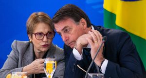 Ainda na dúvida sobre Tereza Cristina, Bolsonaro ver outras possibilidades para vice mulher
