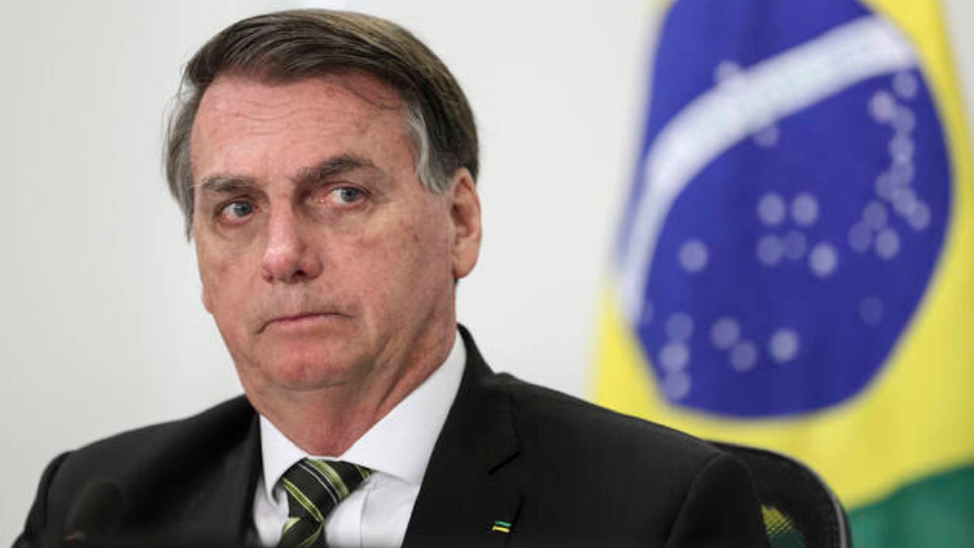 Bolsonaro dá a entender que teve encontro com Áñez