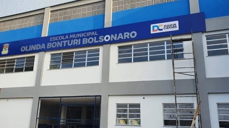 Fachada da Escola Olinda Bonturi Bolsonaro